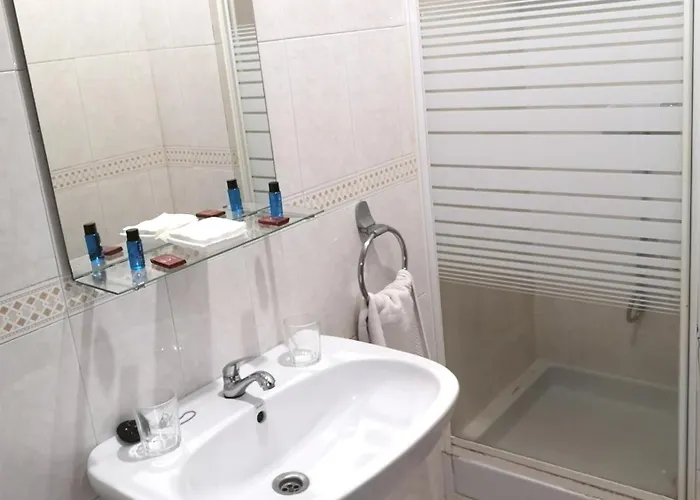 Residencia Universitaria Jose Sardina Hostel